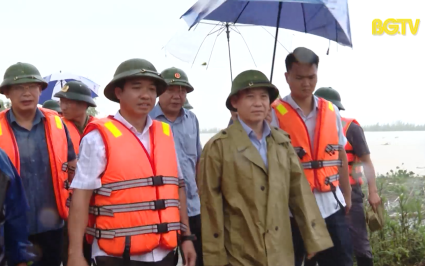 Chánh án TAND tối cao nắm bắt tình hình mưa lũ tại Bắc Giang