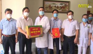Chia tay Đoàn tình nguyện trường Đại học Y dược Nam Định
