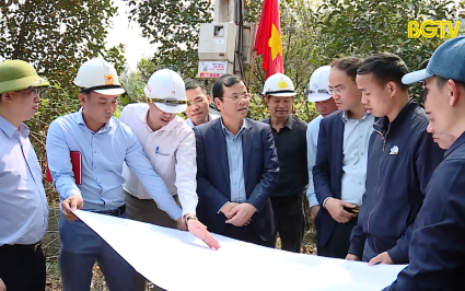 Tháo gỡ khó khăn mặt bằng dự án cầu đường sắt Cẩm Lý