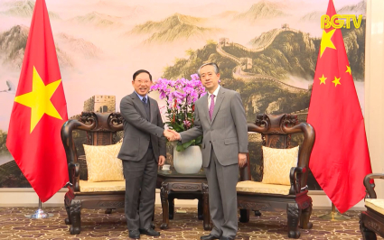 Chủ tịch UBND tỉnh thăm, chúc Tết Đại sứ quán Trung Quốc và Singapore