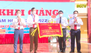 Chủ tịch UBND tỉnh dự khai giảng năm học mới 2021 - 2022