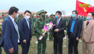 Chủ tịch UBND tỉnh dự Lễ giao nhận quân tại huyện Lạng Giang