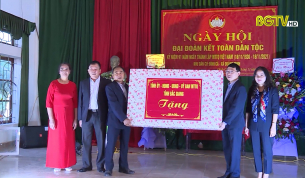Chủ tịch UBND tỉnh dự Ngày hội Đại đoàn kết dân tộc tại Việt Yên