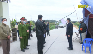 Chủ tịch UBND tỉnh kiểm tra công tác chống dịch tại huyện Việt Yên