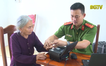 Công an Lạng Giang đẩy mạnh cải cách hành chính phục vụ nhân dân