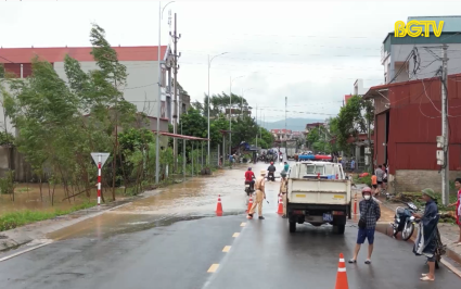 Công an Lục Nam căng mình giúp nhân dân an toàn mùa lũ