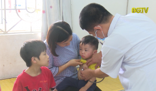 Cống hiến thầm lặng của những người làm công tác xã hội