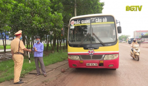 CSGT tăng cường kiểm tra xe khách sau ngày 15/4