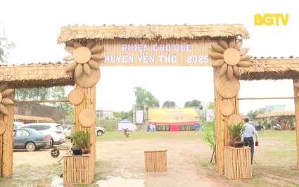 Đặc sắc không gian văn hóa chợ quê tại lễ hội Yên Thế