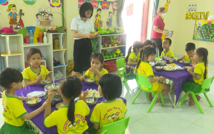 Đảm bảo chất lượng bữa ăn học đường