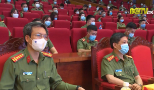 Đoàn cán bộ y, bác sĩ bệnh viện Bộ Công an hỗ trợ Bắc Giang chống dịch Covid-19