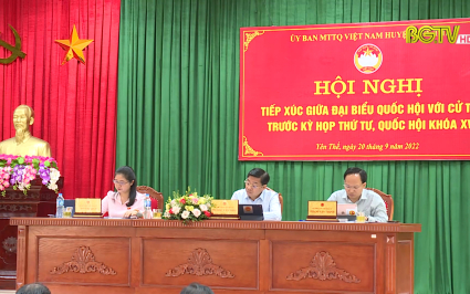 Đoàn Đại biểu Quốc hội tiếp xúc cử tri huyện Yên Thế