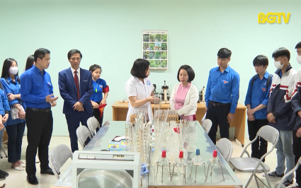Đổi mới hình thức tuyển sinh, hướng nghiệp học sinh THPT
