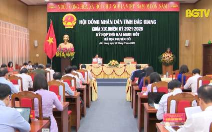 Đổi mới hoạt động, ban hành nhiều Nghị quyết hợp lòng dân   