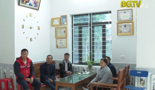 Đồng bào công giáo hướng về Đại hội XIII của Đảng