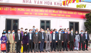 Đồng chí Nguyễn Hòa Bình dự Ngày hội Đại đoàn kết tại Bắc Giang