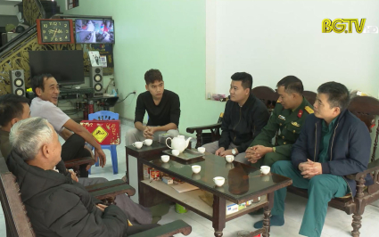 Động viên tân binh trước khi lên đường nhập ngũ 