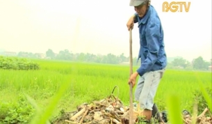 Ông Hào hơn 20 năm tự nguyện vớt rác 