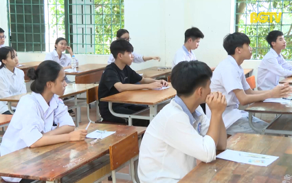 Gần 23 nghìn thí sinh hoàn thành kỳ thi vào lớp 10 THPT