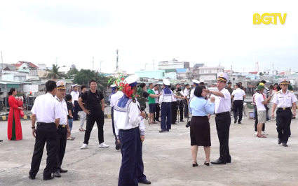 Gần lắm Trường Sa - Tập 1: Hành trình đến với Trường Sa