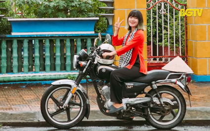 Gặp gỡ cô gái Bắc Giang khám phá 63 tỉnh, thành bằng xe máy