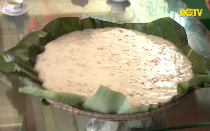 Giữ nghề truyền thống bánh đúc Đồng Quan