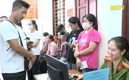 Góc nhìn thẳng: Băn khoăn về các thủ tục hành chính sau sáp nhập