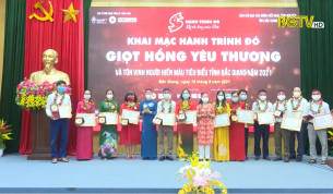 Hành trình đỏ - Kết nối dòng máu Việt