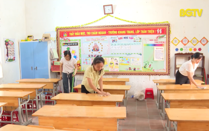 Hiệp Hòa dọn dẹp trường lớp đón học sinh trở lại trường 