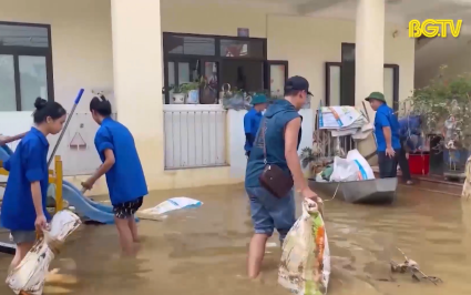 Hiệp Hòa tập trung khắc phục hậu quả mưa lũ khi rút