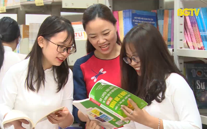 Hưởng ứng tuần lễ áo dài năm 2023