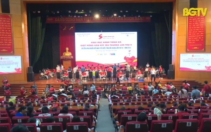 Khai mạc chương trình Hành trình đỏ lần thứ X và tôn vinh người hiến máu tiêu biểu năm 2023