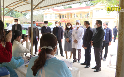 Kiểm tra công tác phòng, chống dịch trong trường học tại huyện Lạng Giang