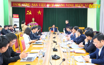 Kiểm tra hoạt động của bộ máy các cơ quan hành chính huyện Lục Ngạn và thị xã Chũ