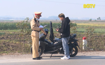 Lạng Giang tăng cường đảm bảo giao thông sau dịp nghỉ Tết