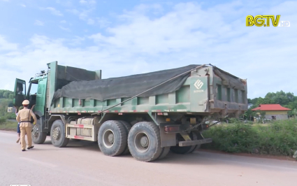 Lạng Giang: Tăng cường kiểm soát tải trọng xe dịp cuối năm