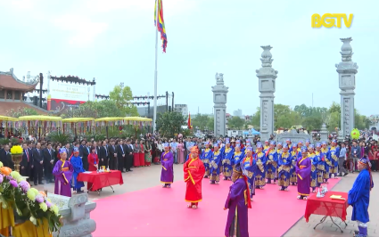 Lễ tế mở cửa đền và dâng hương tại Đền Xương Giang 