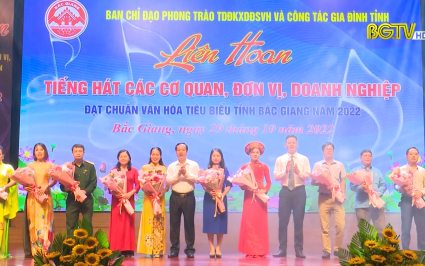 Liên hoan tiếng hát đơn vị đạt chuẩn văn hóa tiêu biểu