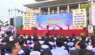 Mít tinh hưởng ứng tháng hành động Quốc gia phòng, chống HIV/ADIS