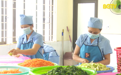Mô hình bếp ăn tập thể vệ sinh an toàn thực phẩm kiểu mẫu 