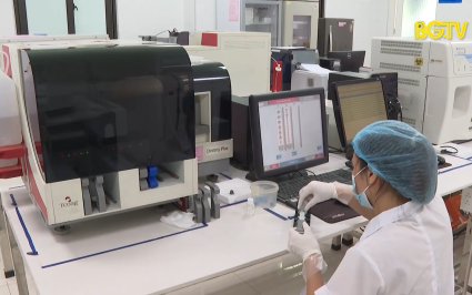Nâng cao chất lượng khám chữa bệnh nhờ tiêu chuẩn ISO 15189:2012 