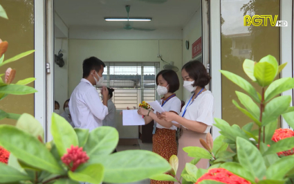 Ngày thi đầu tiên kỳ thi tốt nghiệp THPT năm 2022 diễn ra an toàn 