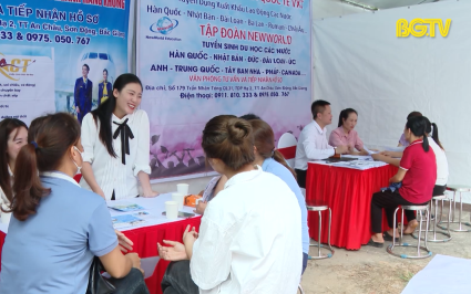Ngày hội việc làm kết nối cung - cầu lao động: Định hướng nghề nghiệp, việc làm bền vững tại Sơn Động