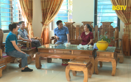 Người có uy tín phát triển kinh tế, đi đầu các phong trào