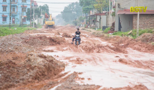 Người dân bị ảnh hưởng do chậm tiến độ thi công tuyến nhánh 3 đường vành đai 4