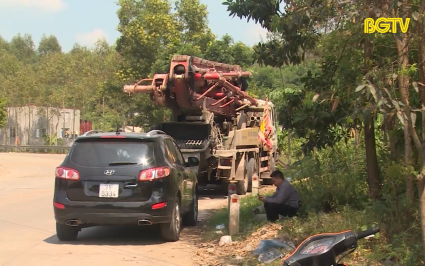 Nguy cơ mất an toàn giao thông trên đường tỉnh 293 
