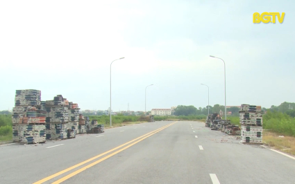 Nguy cơ mất ATGT từ những tuyến đường chưa hoàn thiện