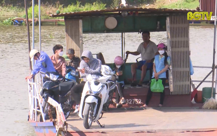Nguy hiểm rình rập ở bến đò ngang Phù Tài - Phù Gầm