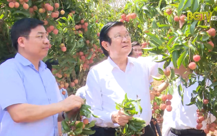 Nguyên Chủ tịch nước Trương Tấn Sang về thăm tỉnh Bắc Giang