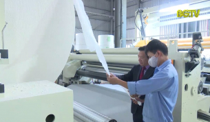Nhà máy giấy Xương Giang sản xuất liên tục dịp Tết